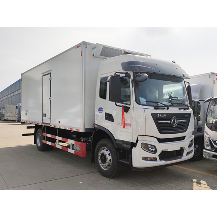 Dongfeng 10-15t Refrigerator Truck